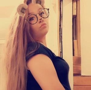 Meet your Posher, Haley